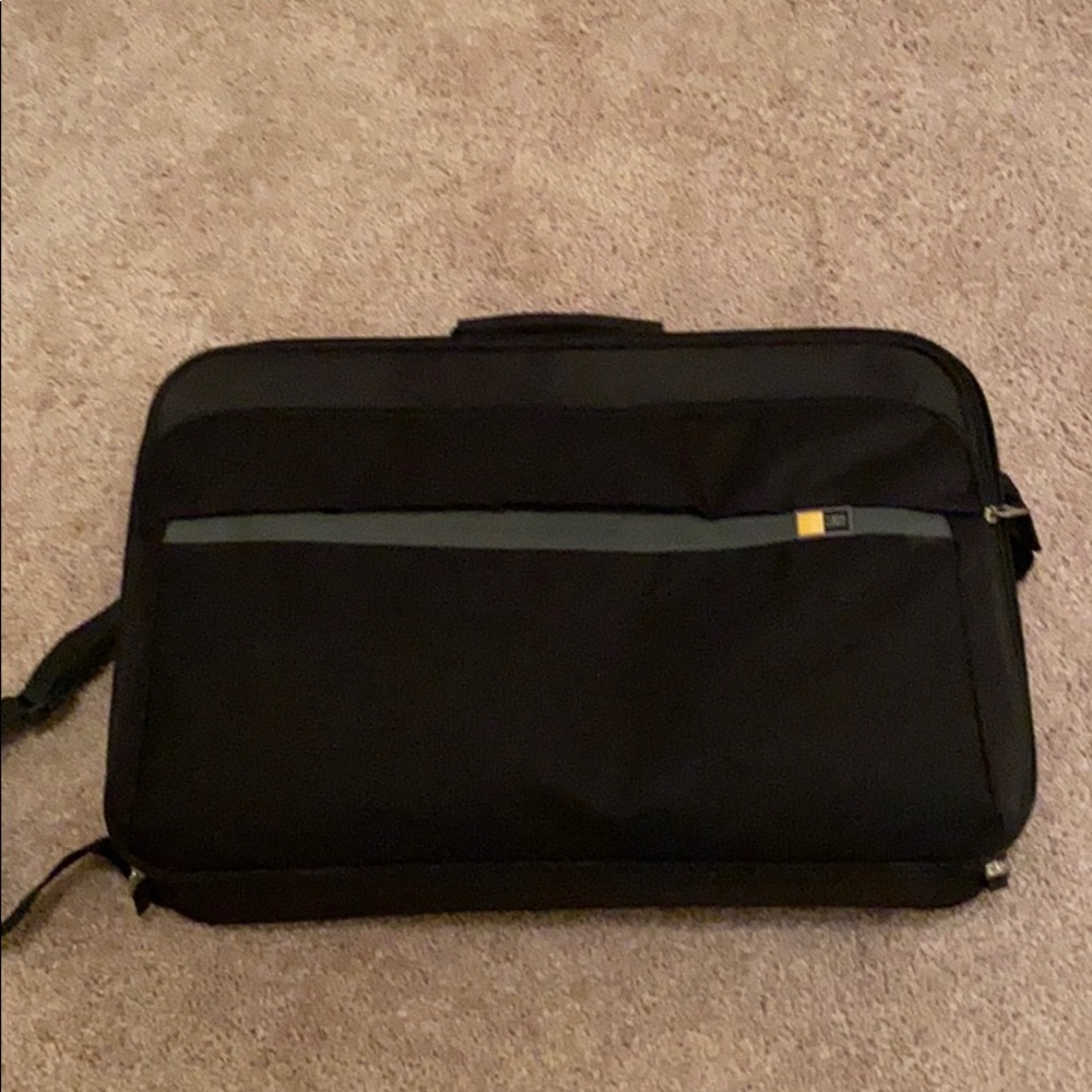 Laptop carrying case by case logic black in color